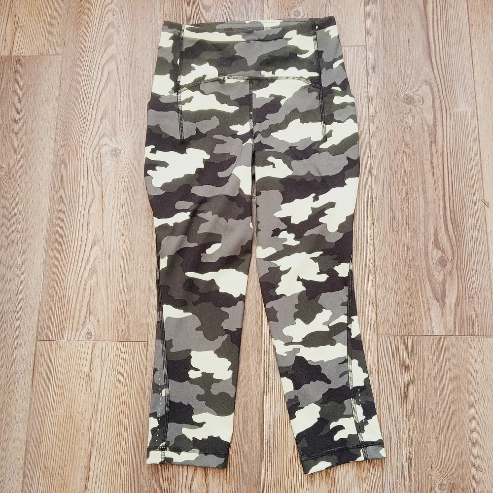 Lululemon Leggings Womens 4 Green Camo Swift Speed High Rise Crop 21